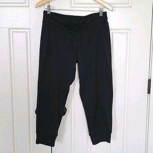 12/27 CHAMPION CAPRI SWEATPANTS
